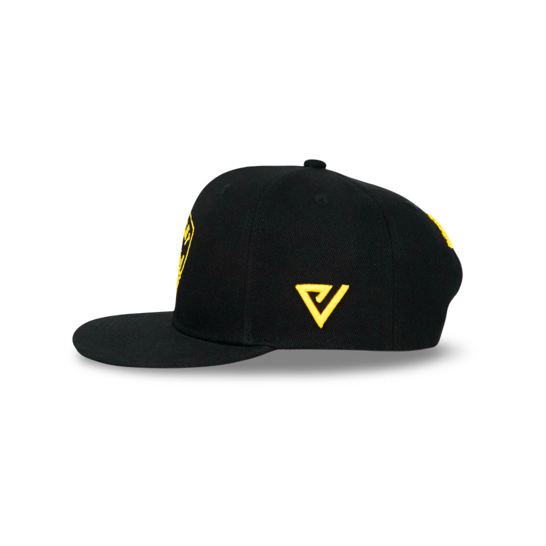 
                  
                    Valiente KnightRider snapback hat with a structured design and adjustable strap, featuring bold branding and a flat brim.
                  
                