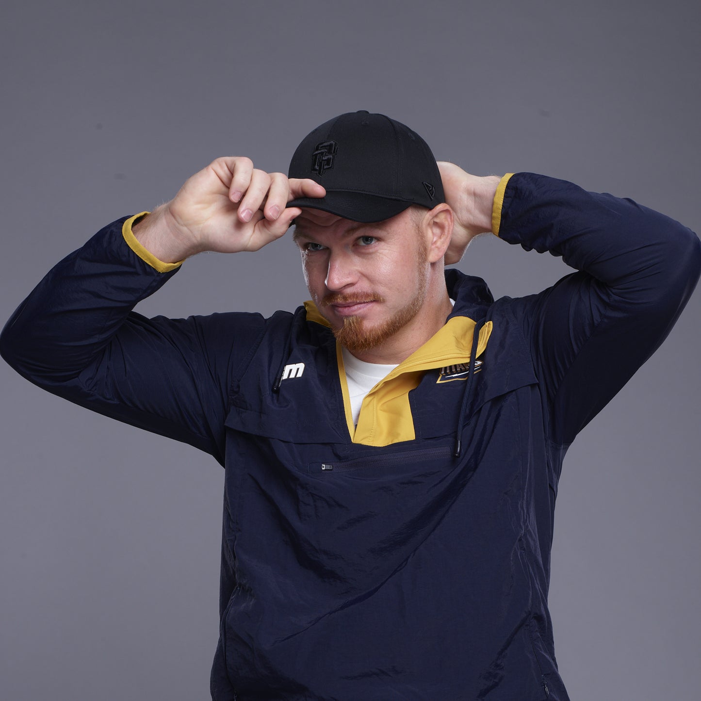 
                  
                    ValienteCaps GT Black baseball cap, classic fitted hat with adjustable strap, front embroidered logo, casual sportswear accessory
                  
                