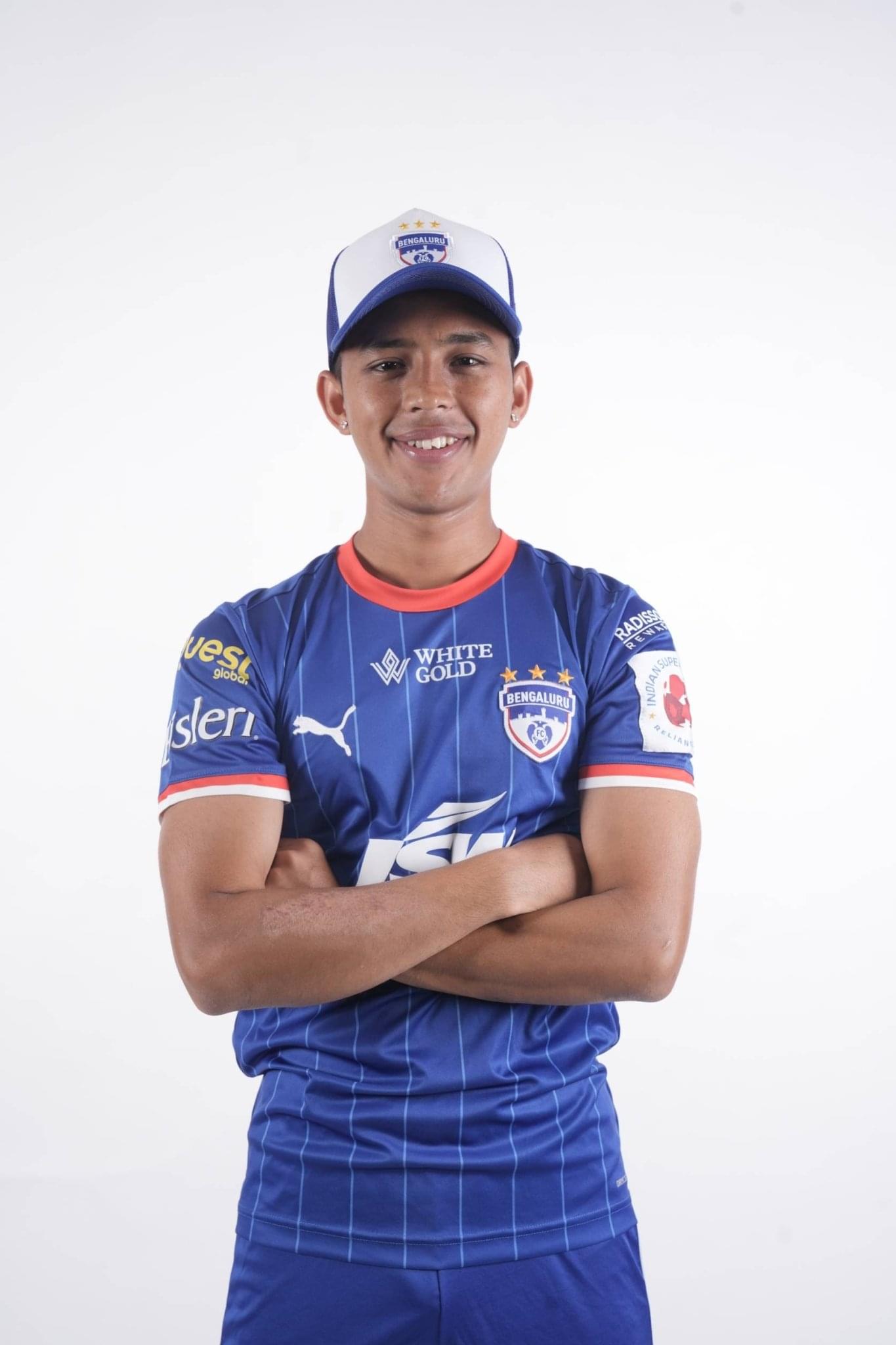 
                  
                    BFC Blue Color - valientecaps
                  
                