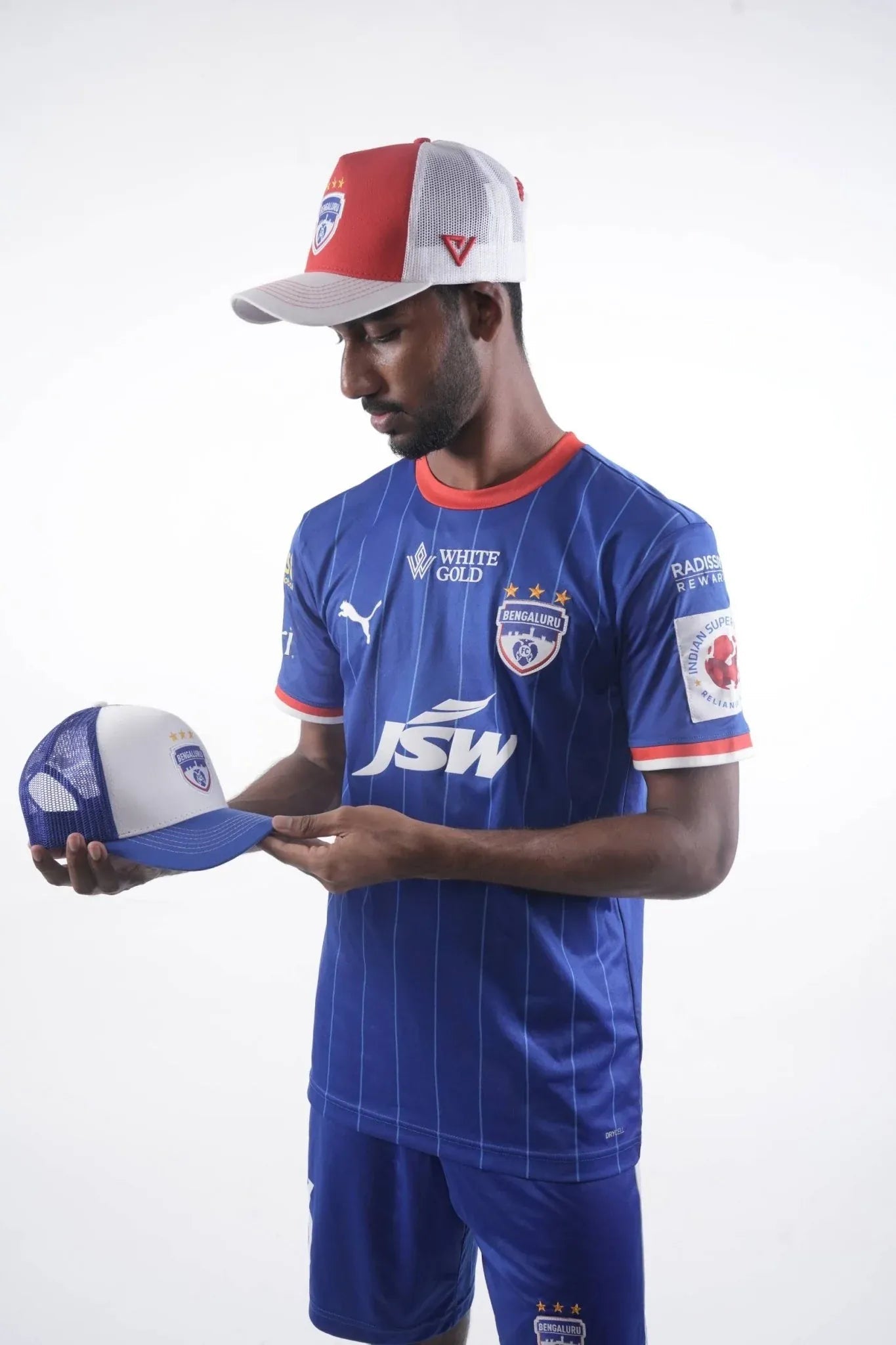 
                  
                    BFC Red Color - valientecaps
                  
                
