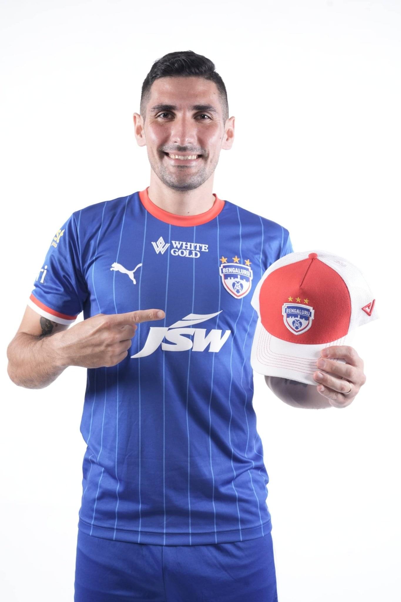 
                  
                    BFC Red Color - valientecaps
                  
                