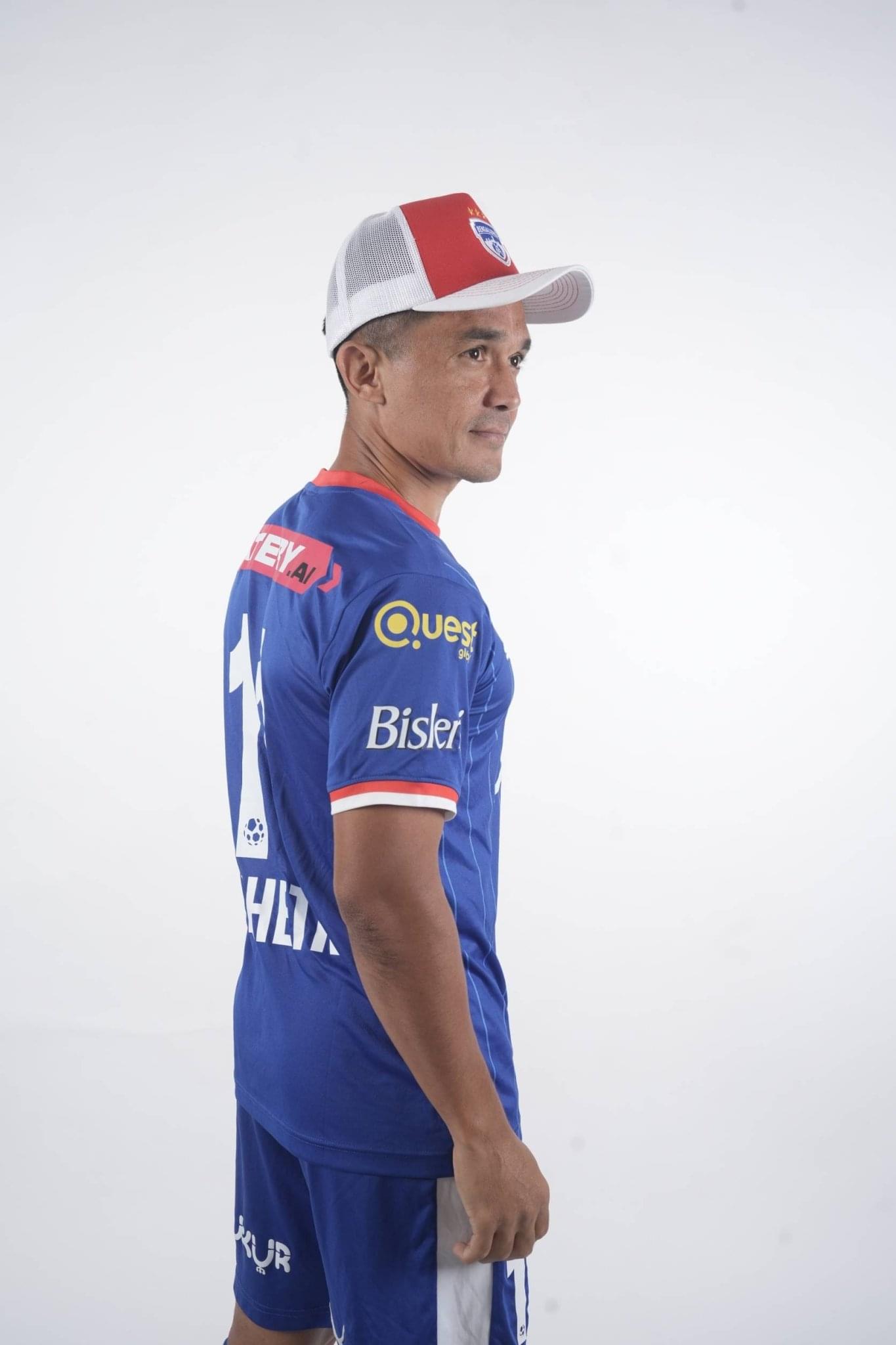 
                  
                    BFC Red Color - valientecaps
                  
                