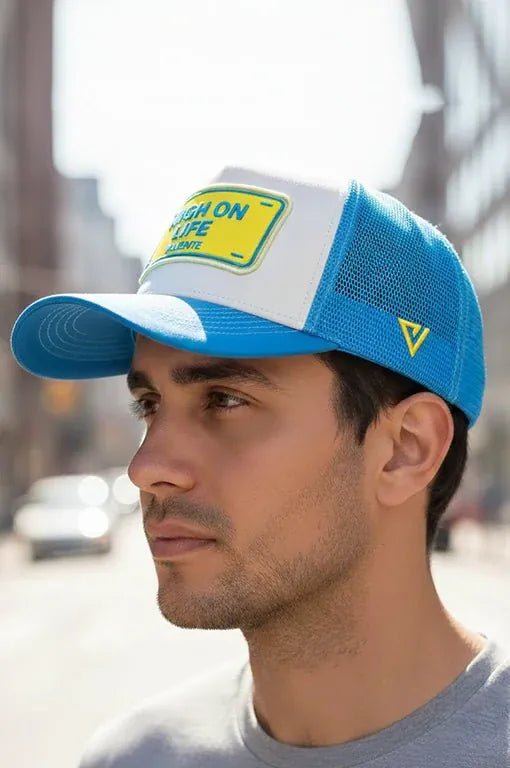 
                  
                    "High on Life" Trucker Hat Premium Rubber Logo - valientecaps
                  
                