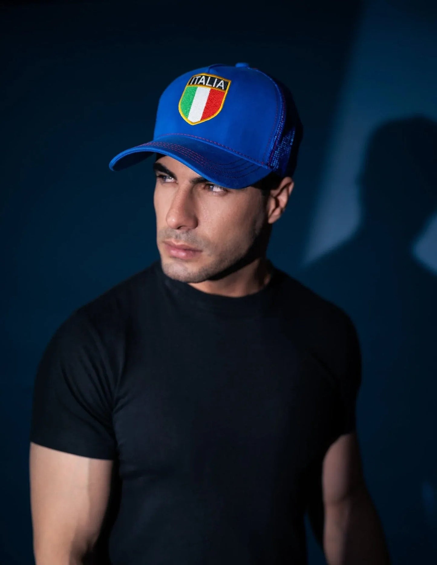 
                  
                    Italia - valientecaps
                  
                