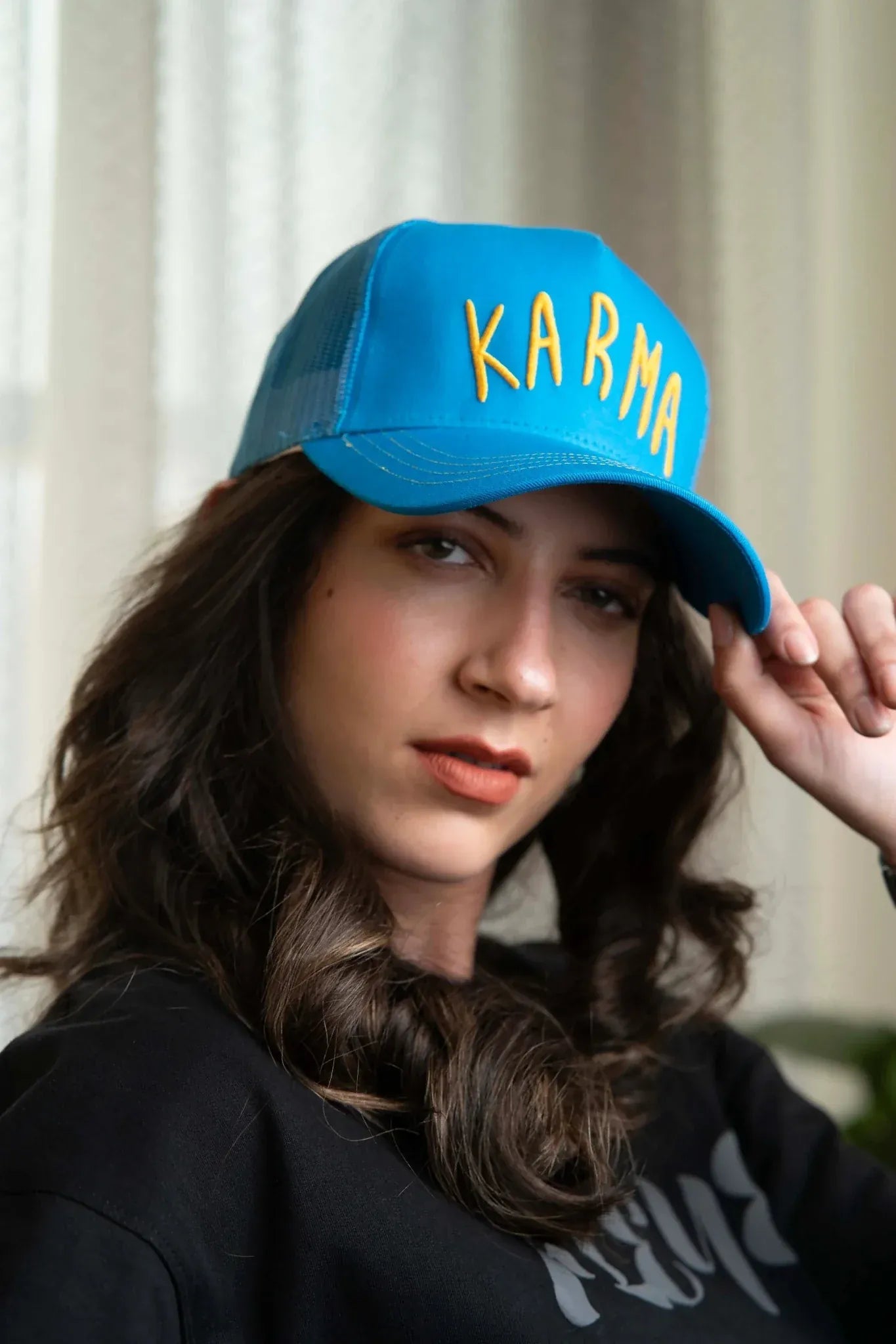
                  
                    Karma - valientecaps
                  
                